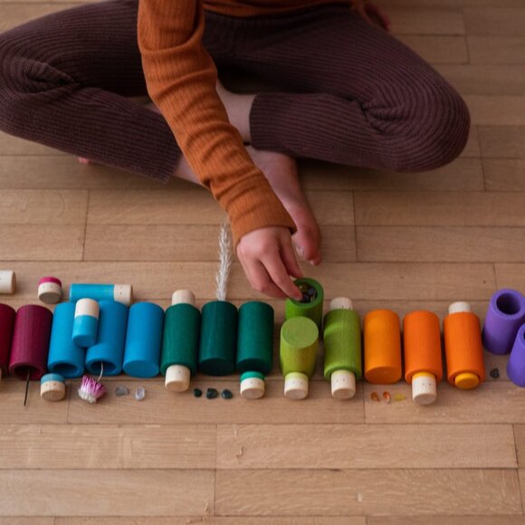 NWT Grapat Wooden Toys LO Set - Basic Colours - Picture 3 of 7